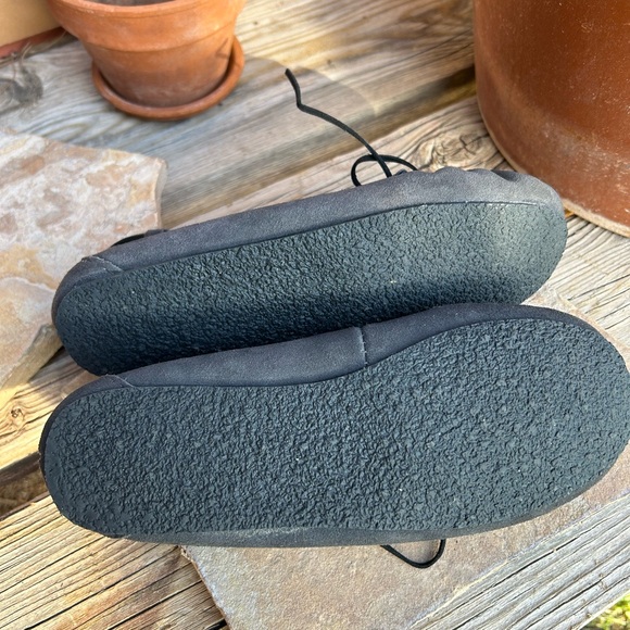 Minnetonka Charcoal Slippers Brand-New no box size 7 - Picture 7 of 11